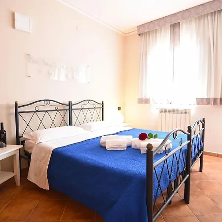 Apartment Cosi Chiaia *