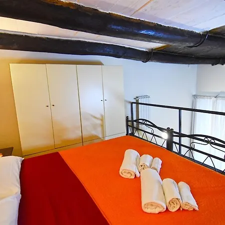 Apartment Cosi Chiaia Naples