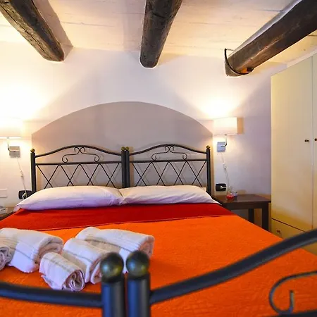 Apartment Cosi Chiaia Naples