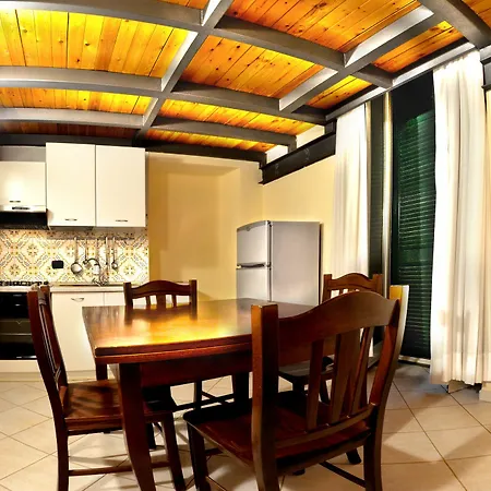 Cosi Chiaia Apartment Naples