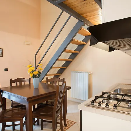 Cosi Chiaia Apartment