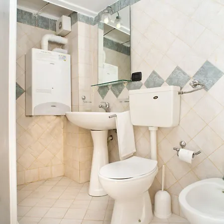 Apartment Cosi Chiaia *