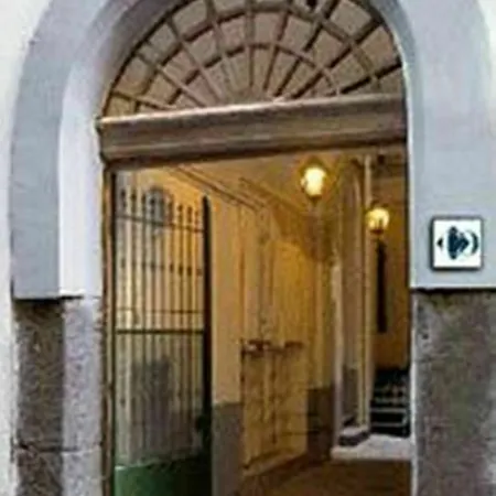 Cosi Chiaia * Naples