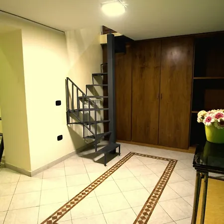Apartment Cosi Chiaia Naples